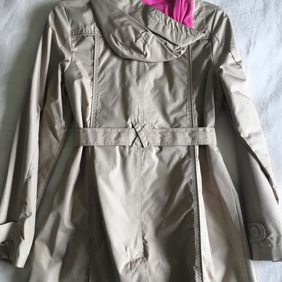 Trench coat - Picture 2 of 2